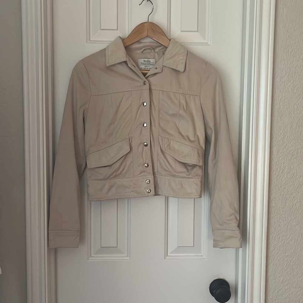 Bershka European sand colored cropped jacket